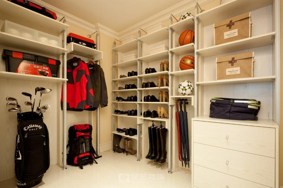 不追求華麗，而追求舒適；不堆砌裝飾，而回歸生活本身