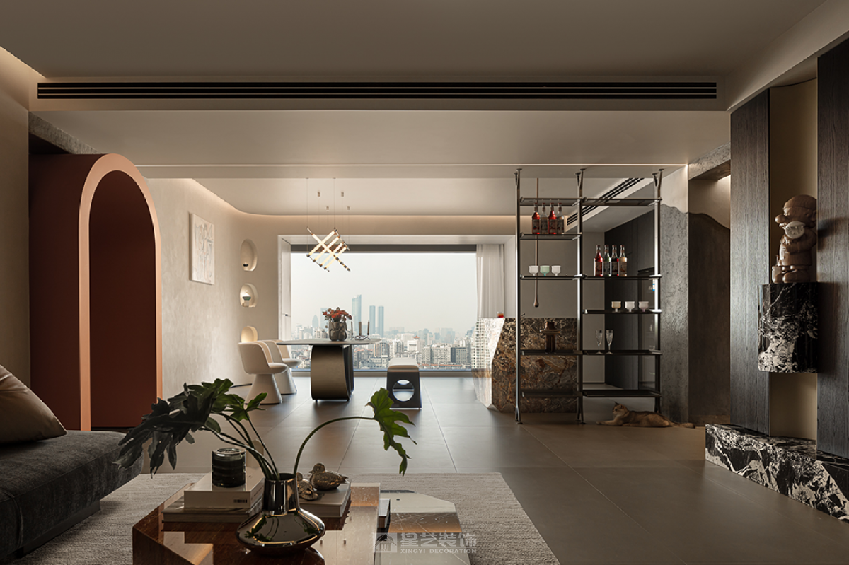 引光為墨繪寫(xiě)自由生長(zhǎng)的靈魂場(chǎng)域